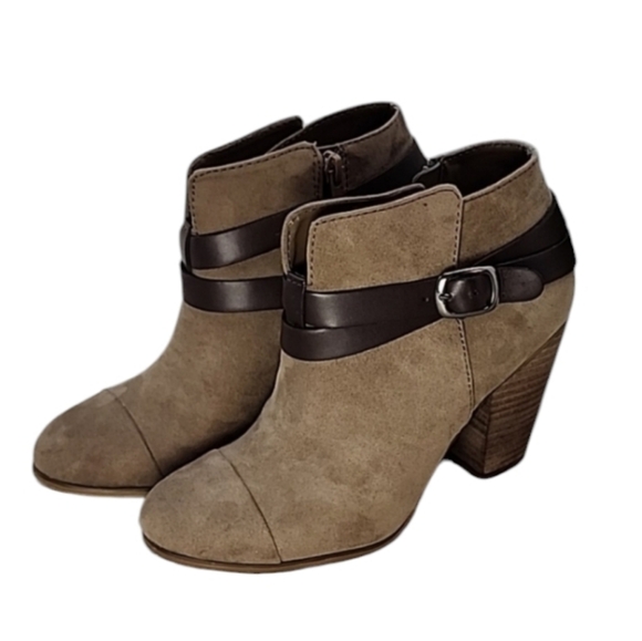 Unity by Carlos Santana Hyland suede booties - Picture 1 of 11